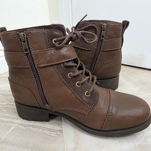 UGG women’s brown ankle boots Size 9 - Picture 5 of 10